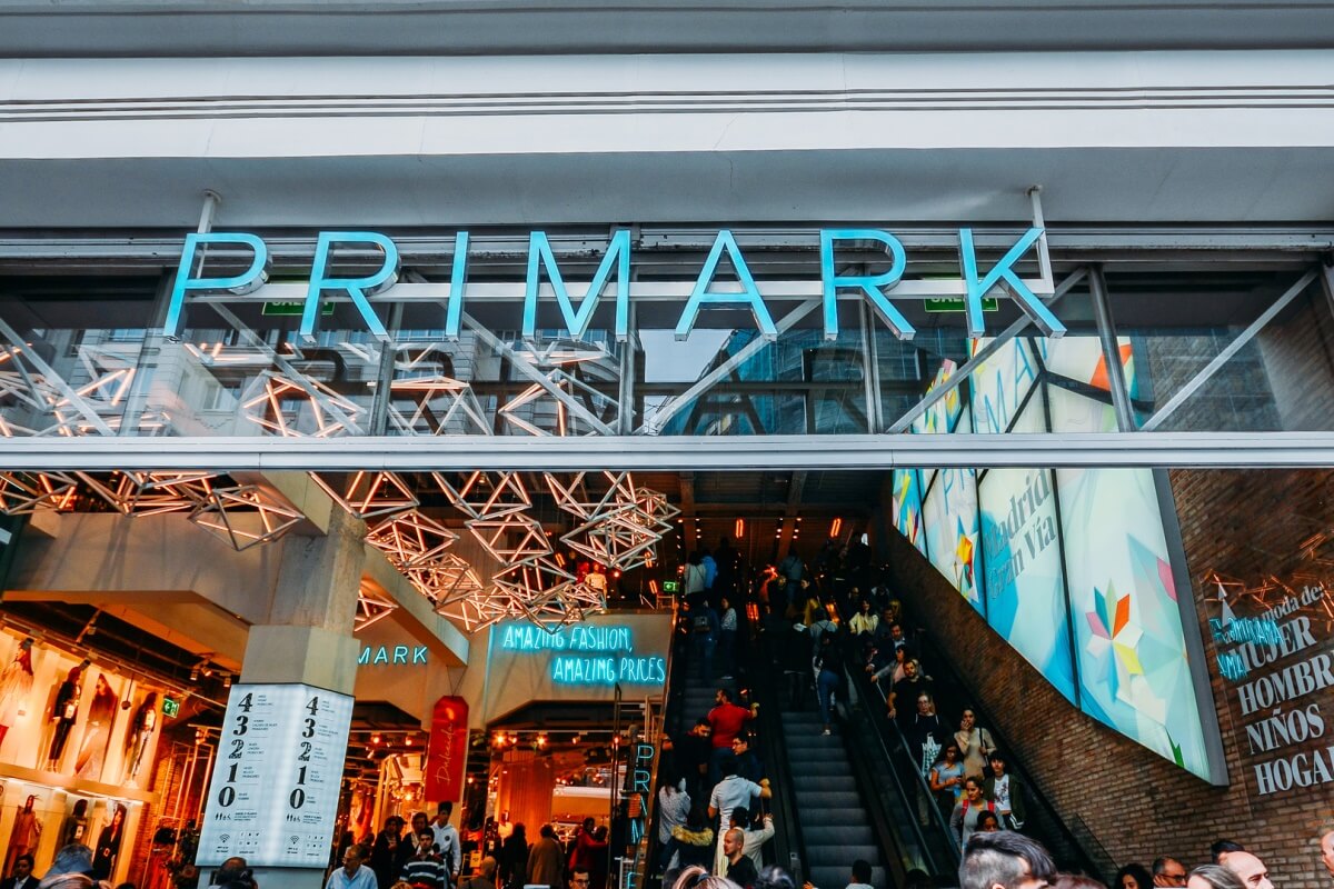 Primark не верит в онлайн и делает ставку на розничные магазины